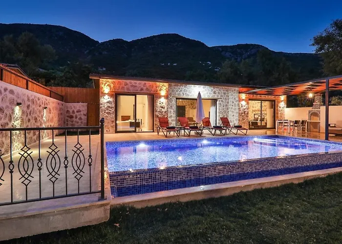 Hacioglan Village 2 Bedroom فيلة كالكان